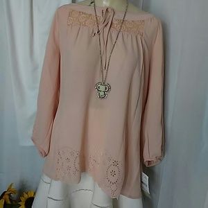 Figueroa & Flower | Peachy-Pink Boho Long-sleeve Tunic Top w/Lace Details